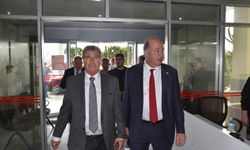 Tatar ile Üstel kazada yaralanan öğrencileri ziyaret etti