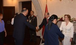 Cumhurbaşkanı Tatar ve eşi halkla bayramlaşacak