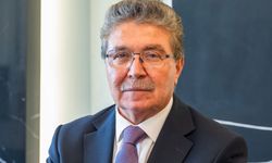 Üstel, Ankara yolcusu…