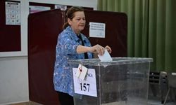 Oy verme işlemi tamamlandı, sandıklar kapandı!