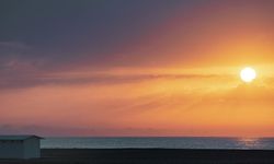 Küba'nın son çaresi güneş... Elektrikler kesik, ülke karanlığa gömüldü