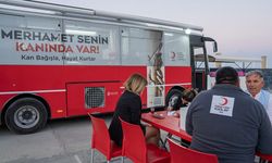 Les Ambassadeurs Hotel Personelinden Kızılay’a Anlamlı Destek