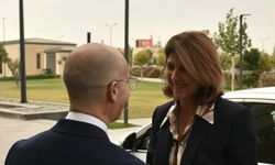 Erhürman- Holguín görüşmesi başladı