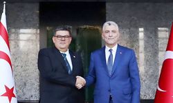 Maliye Bakanı Berova, Türkiye Ticaret Bakanı Bolat ile görüştü