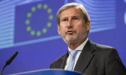 AB temsilcisi Hahn üçlü görüşme öncesi yeniden Kıbrıs’a geliyor