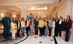 Nilden Bektaş Erhürman, Sos Çocuk Köyü Yeni Yıl Partisi'ne katıldı