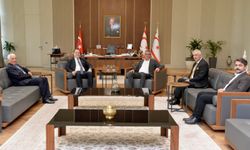 Erhürman, Manisa Büyükşehir Belediye Başkanı ile görüştü