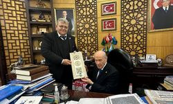 Kıbrıs Vakıflar İdaresi Genel Müdürü Tümer, Bahçeli ile görüştü
