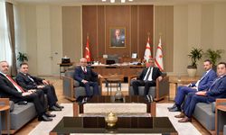 Erhürman, Türk Kızılay heyetini kabul etti