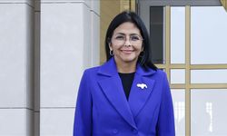 Maduro'nun yardımcısı Delcy Rodriguez yemin ederek Geçici Devlet Başkanı oldu