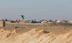 ABD, Suriye’deki son askeri üssü Kasrak’tan çekilmeye başladı