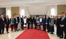 Erhürman, Türk Dünyası Arabulucular Birliği ve Kıbrıs Türk Barolar Birliği'ni kabul etti