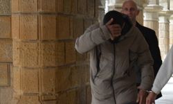 Bank üzerinde unutulan parayı ve telefonu almıştı… Girne Limanından giriş yaparken tutuklandı