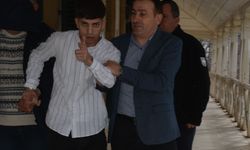 Üç kez bıçaklayarak arkadaşını yaralayan sanığa 6 yıl hapis