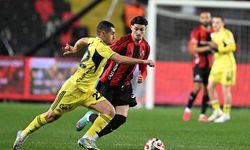 Ziraat Türkiye Kupası'nda Fenerbahçe çeyrek finale yükseldi