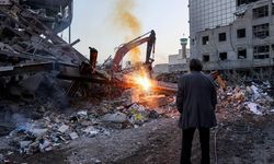 İran'a yeni saldırı dalgası: Tahran'da patlamalar