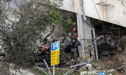 İran'dan atılan füzeler Tel Aviv’e isabet etti