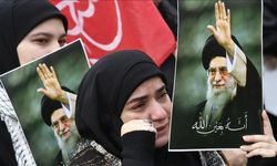 İran basını: Hamaney, Meşhed'de toprağa verilecek