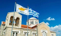 Rum basını: Yunanistan savaş sürecinde “güçlü mesaj” verdi