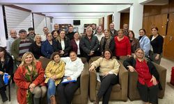 Akın Zabit Türk Müziği Derneği Korosu sahneye hazırlanıyor