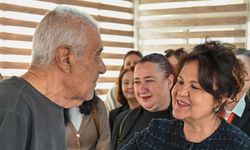 Zerrin Üstel: Yaşlılara gösterdiğimiz sevgi maneviyatımıza sahip çıkmaktır