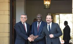 Gözler Erhürman ve Hristodulidis görüşmesinde