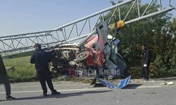 Gazimağusa-Lefkoşa Anayolu’nda kamyon devrildi: 1 Yaralı