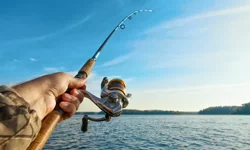 Alagadi’de yasak bölgede balık avına ceza