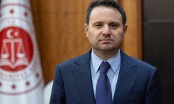 Akın Gürlek: 95 kişi gözaltına alındı, bin 104 sosyal medya hesabına erişim engeli getirildi