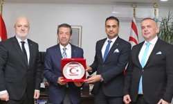 Dışişleri Bakanı Ertuğruloğlu, USKAİD heyetini kabul etti