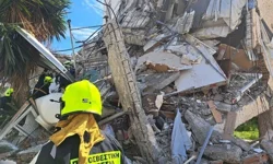 Limasol’da apartman çöktü: 4 yaralı