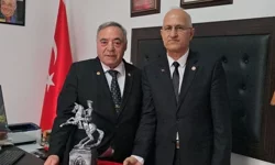TEMAD Samsun Şube Başkanı Arat, KKTC Emekli Astsubaylar Derneği'ni ziyaret etti