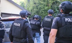 ABD’de 3 eve silahlı saldırı: Çok sayıda çocuk hayatını kaybetti!