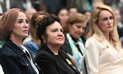 Zerrin Üstel, “Filistin İçin Tek Yürek” oturumuna katıldı