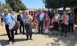 Başbakan Üstel, 15. Geleneksel Yeşilırmak Çilek Festivaline katıldı