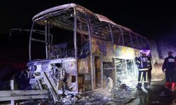 Denizli'de bariyere çarpan otobüs alev topuna döndü: 8 Ölü