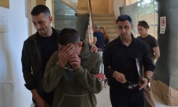 Şüpheli Davranış Ele Verdi: Uyuşturucuyla Yakalandı