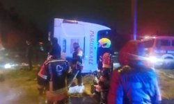 Balıkesir'de yolcu otobüsü devrildi: 3 ölü, 31 yaralı
