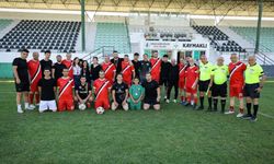 Cumhuriyet Meclisi Futbol Takımı, üniversite öğrencileriyle sahaya çıktı
