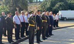 Lefkoşa'daki ilk tören Şehitler Anıtı önünde düzenlendi