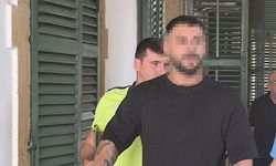 Polisin "Dur" İhtarına Uymadı, Araçta Muşta ve Bıçak Bulundu
