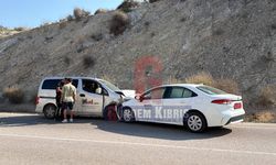Kaplıca-Büyükkonuk Anayolu’nda iki araç çarpıştı: 7 yaralı