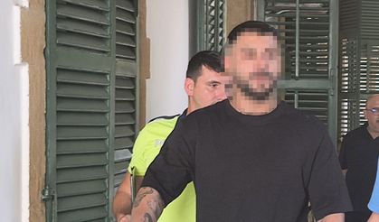 Polisin "Dur" İhtarına Uymadı, Araçta Muşta ve Bıçak Bulundu