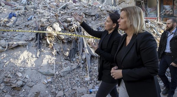 Baerbock: Deprem felaketinin boyutu kelimelerle ifade edilemez