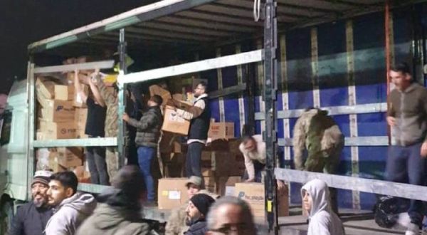Yardım malzemeleri taşıyan gemiler Girne ve Gazimağusa limanlarından yola çıktı