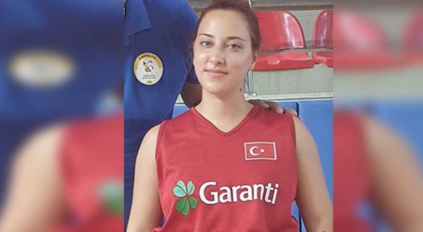 Lefkoşa'da korkunç olay...3’üncü kattan düşerek ağır yaralandı