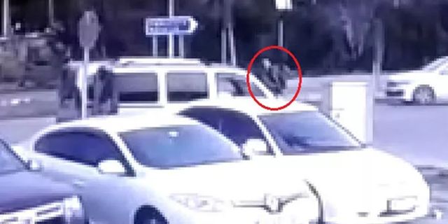 14 yıl önce kardeşini öldüren adamı trafikte sıkıştırdı!