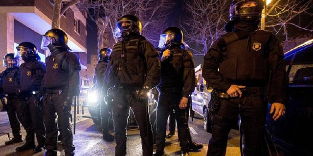 İspanya'da iki kiliseye palayla saldırıda 1 rahip öldü, 4 kişi yaralandı