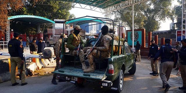 Pakistan'dan intihar saldırısı sonrası geniş çaplı operasyon sinyali