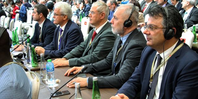 Meclis heyeti Bahreyn'de PAB toplantısının açılışına katıldı